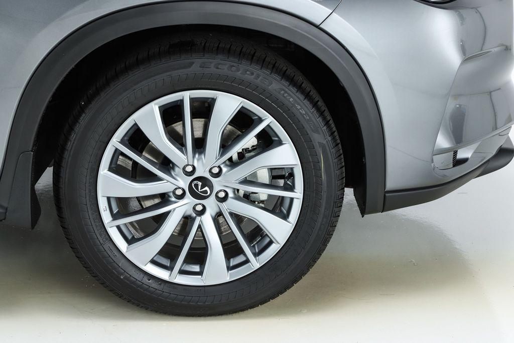 new 2025 INFINITI QX50 car, priced at $48,370