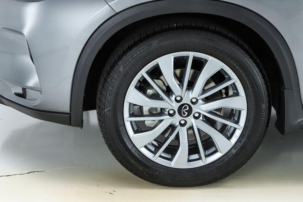 new 2025 INFINITI QX50 car, priced at $48,370