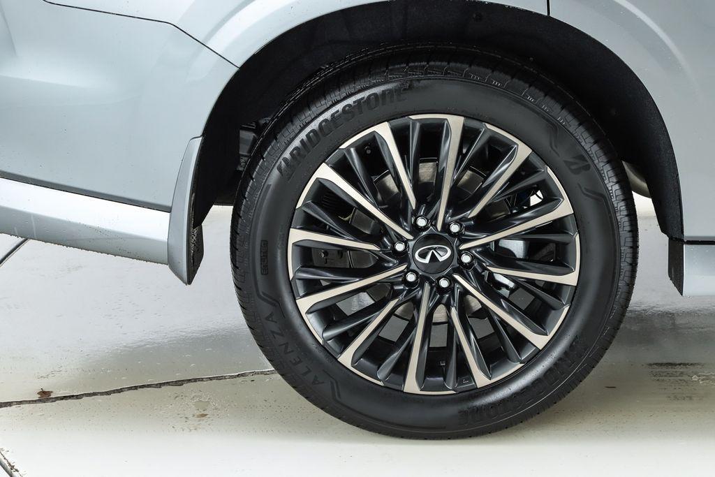 new 2026 INFINITI QX80 car, priced at $116,655