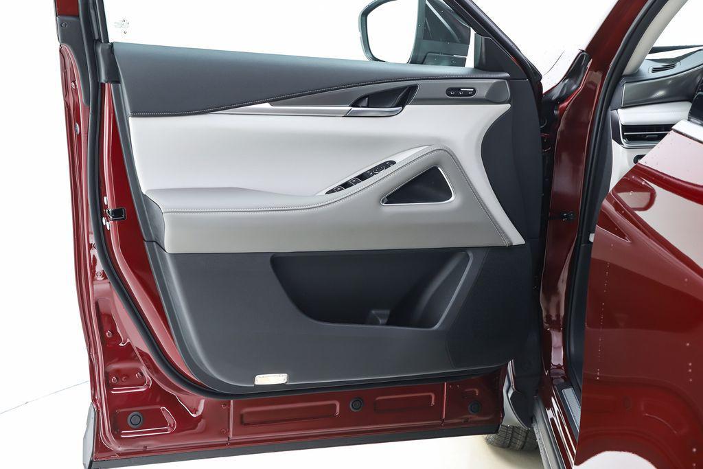 new 2026 INFINITI QX60 car, priced at $62,390