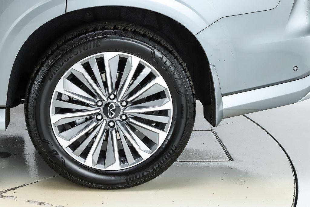 new 2026 INFINITI QX80 car, priced at $98,275