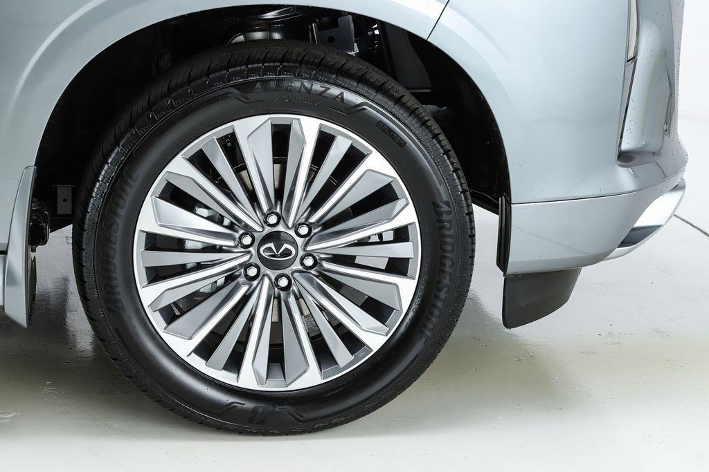 new 2026 INFINITI QX80 car, priced at $98,275