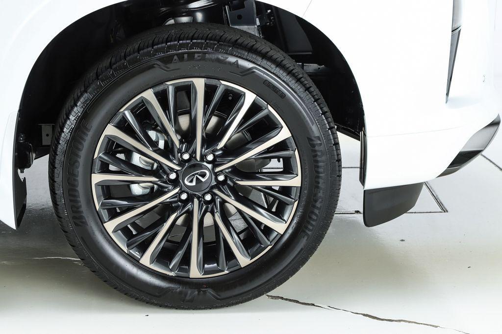 new 2026 INFINITI QX80 car, priced at $116,860