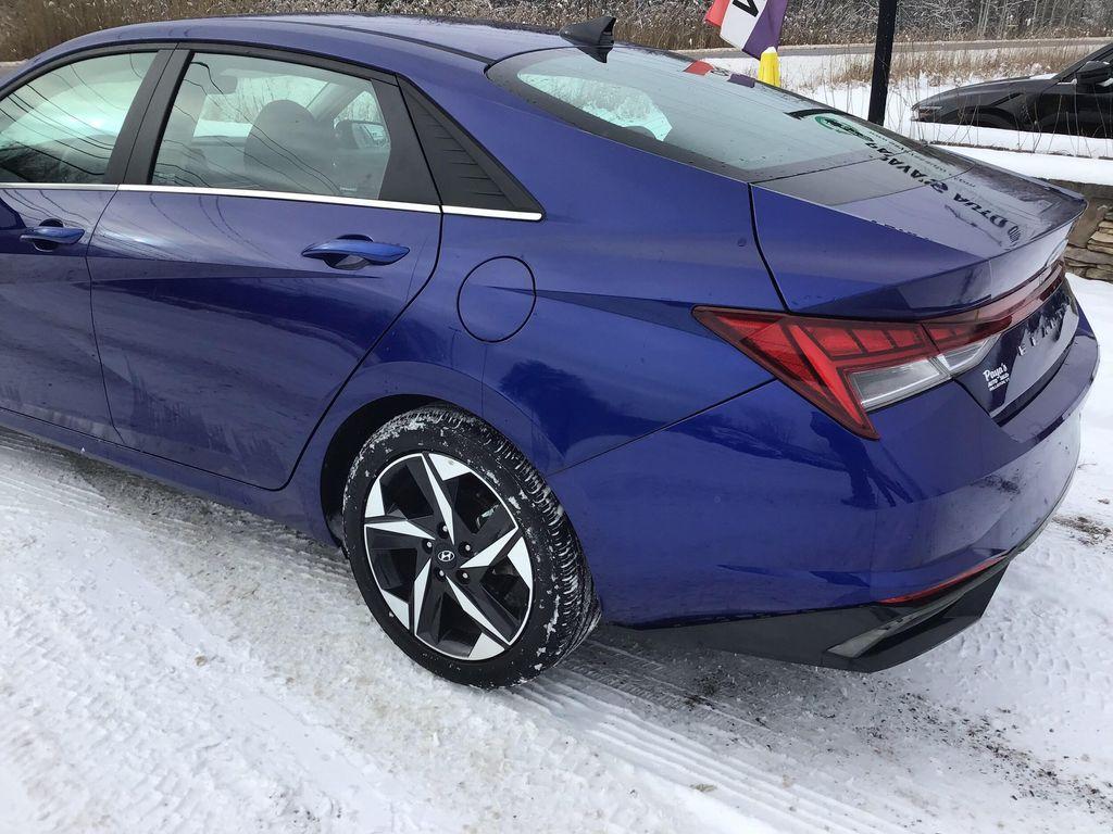 used 2022 Hyundai Elantra car, priced at $17,995