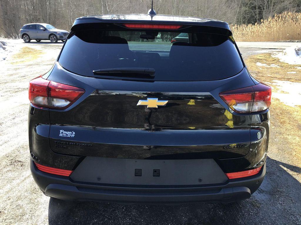 used 2025 Chevrolet TrailBlazer car