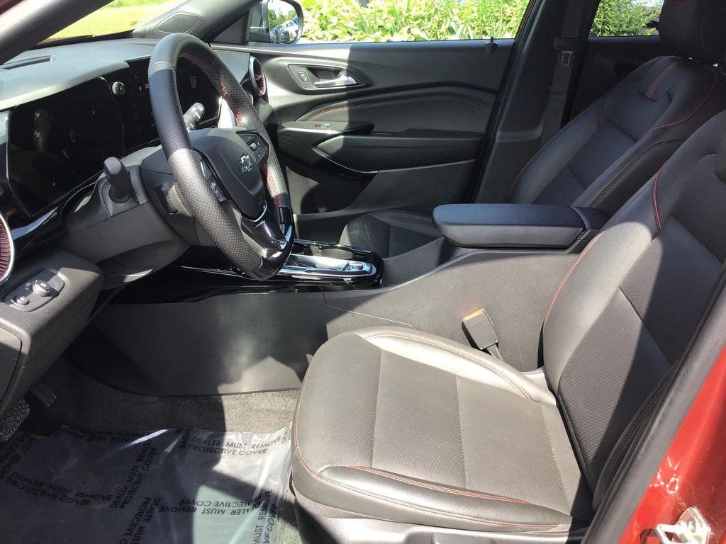 used 2025 Chevrolet Trax car, priced at $22,495