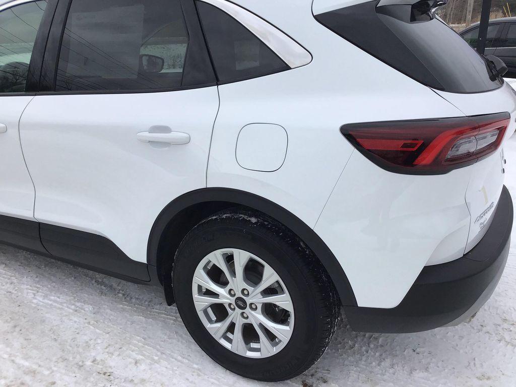 used 2024 Ford Escape car, priced at $18,995