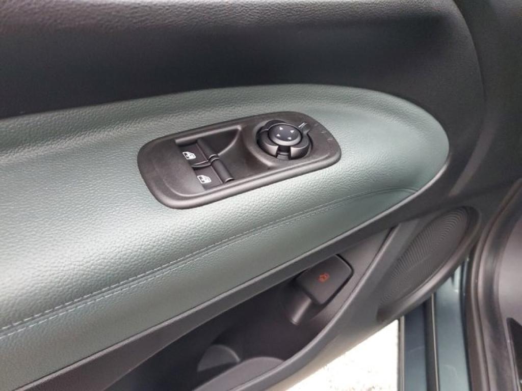 new 2025 FIAT 500e car, priced at $37,495