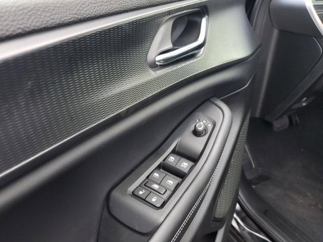 new 2024 Jeep Grand Cherokee L car, priced at $40,248