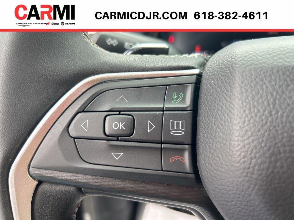 used 2025 Jeep Grand Cherokee car, priced at $36,995