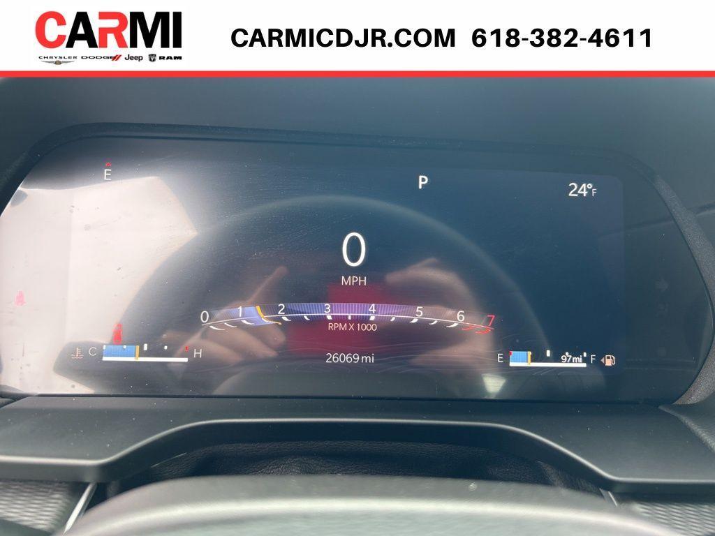 used 2025 Jeep Grand Cherokee car, priced at $36,995