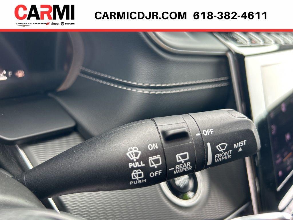 used 2025 Jeep Grand Cherokee car, priced at $36,995