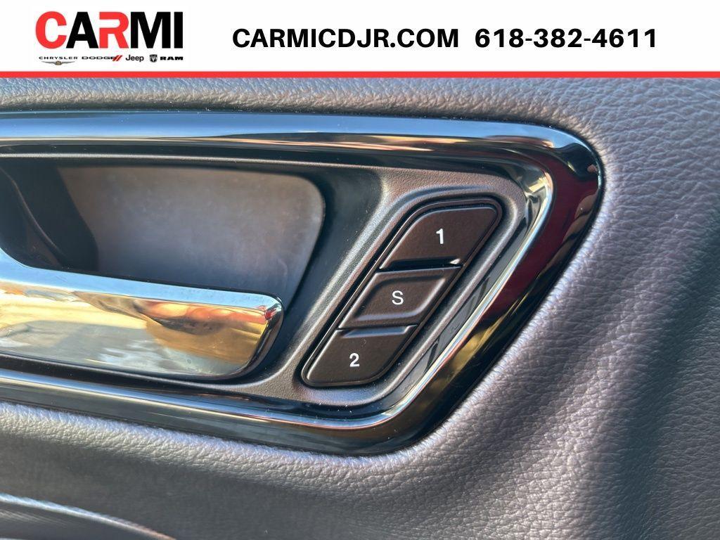 used 2025 Dodge Durango car, priced at $37,495