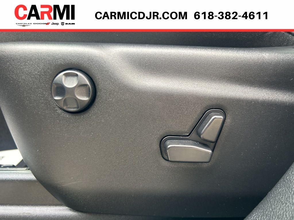 used 2025 Dodge Durango car, priced at $38,495