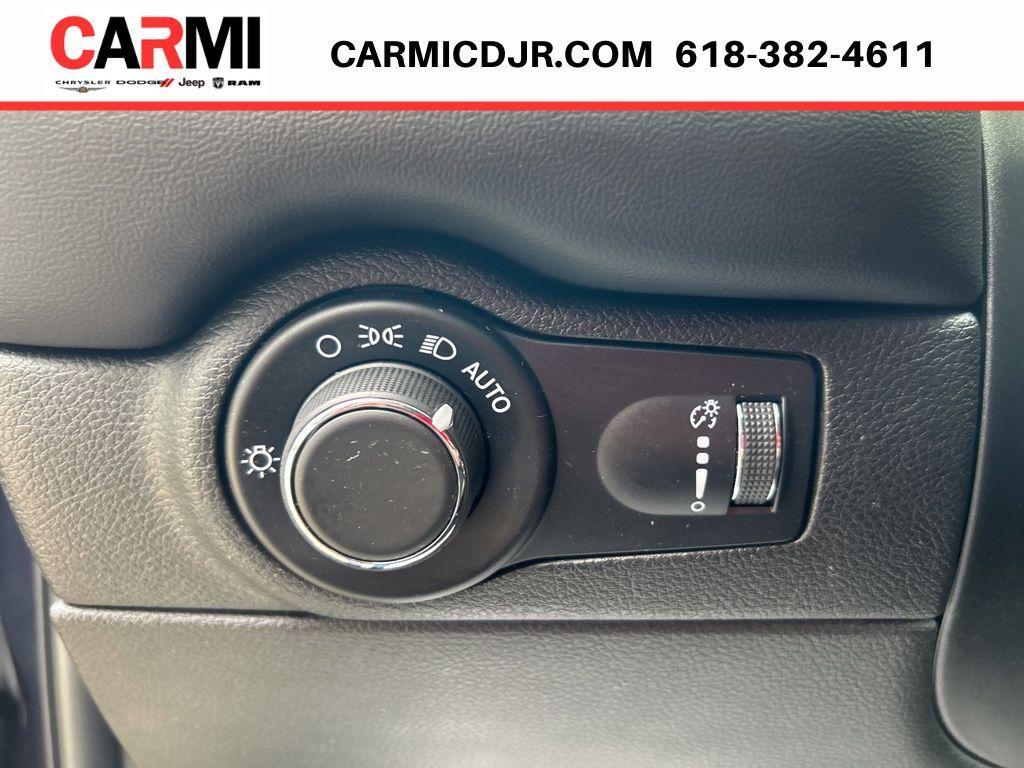used 2025 Dodge Durango car, priced at $38,495