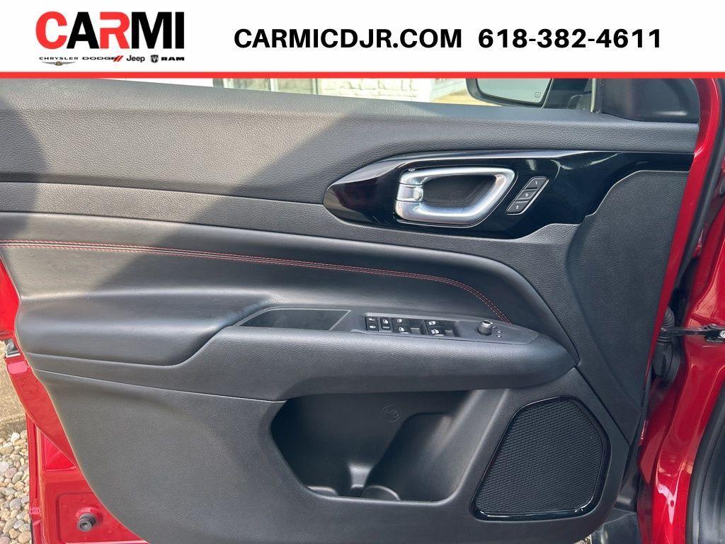 used 2025 Jeep Compass car, priced at $27,995