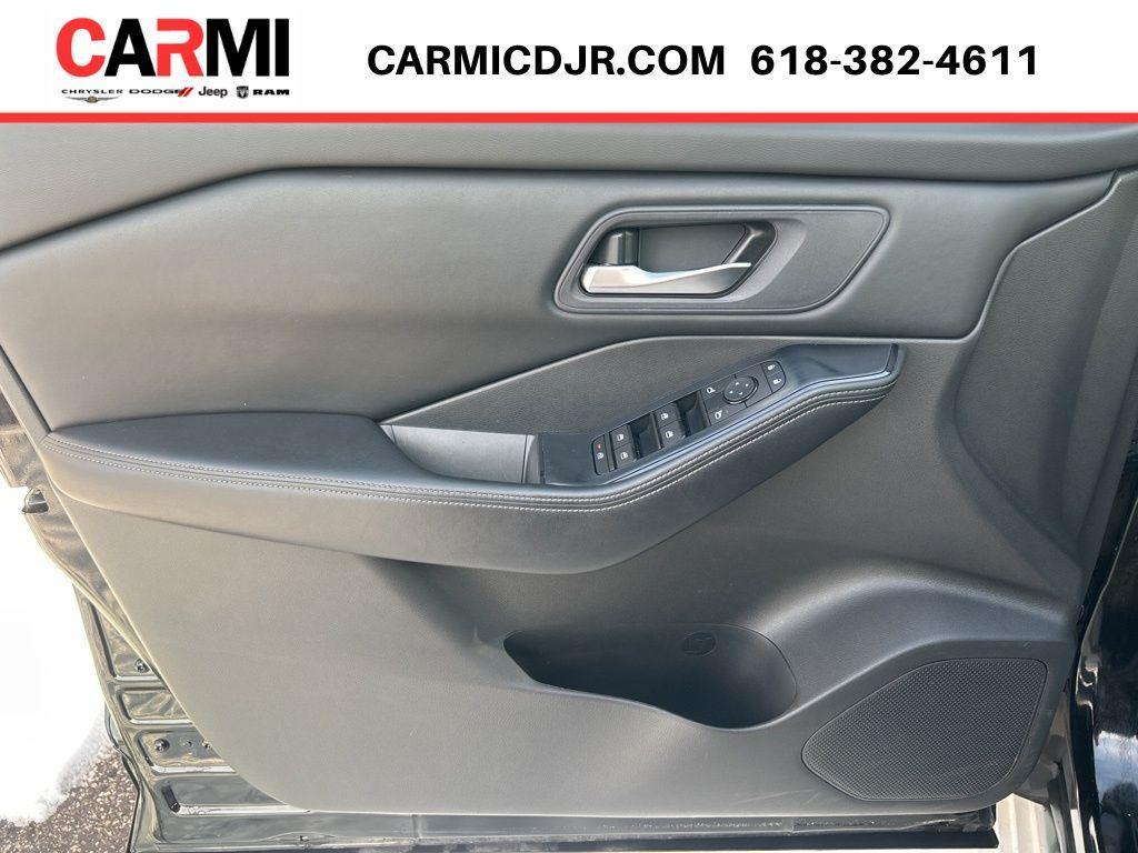 used 2024 Nissan Rogue car, priced at $22,995