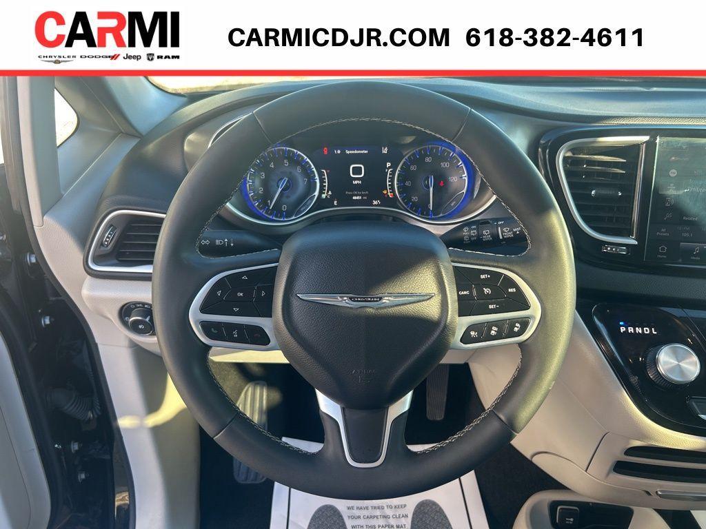 used 2024 Chrysler Pacifica car, priced at $29,995
