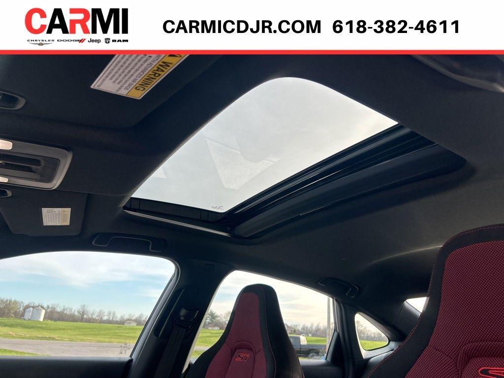 used 2025 Honda Civic Si car, priced at $28,495
