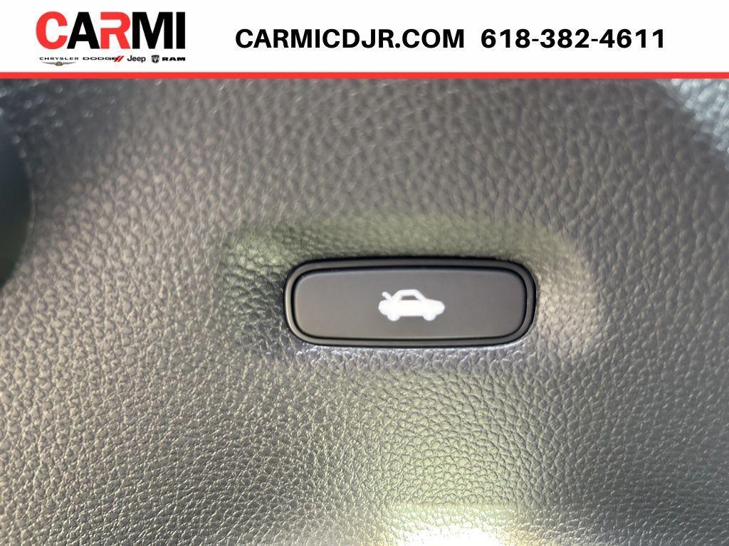 used 2025 Honda Civic Si car, priced at $28,495