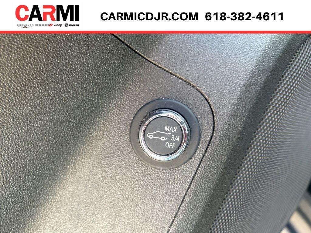 used 2022 GMC Acadia car, priced at $25,995
