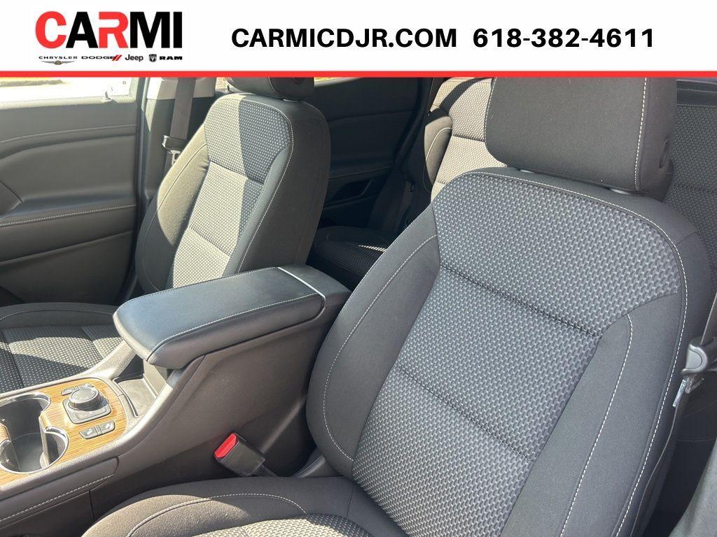 used 2022 GMC Acadia car, priced at $25,995