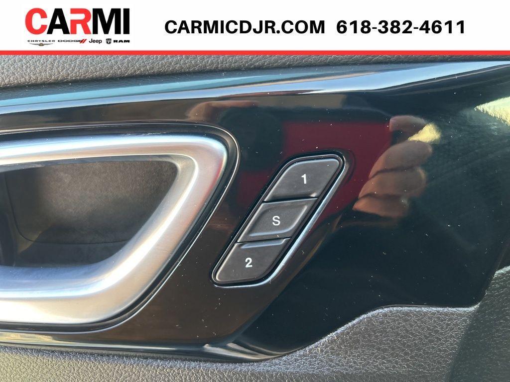 used 2025 Jeep Compass car, priced at $27,495