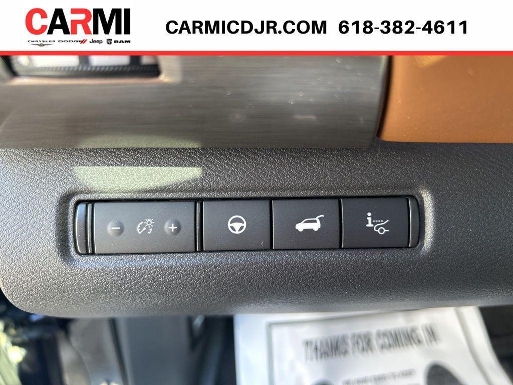 used 2022 Nissan Pathfinder car, priced at $35,495