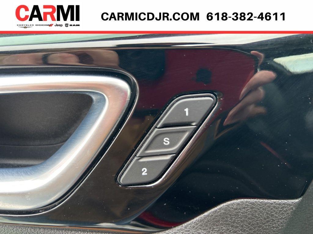 used 2025 Jeep Compass car, priced at $27,495