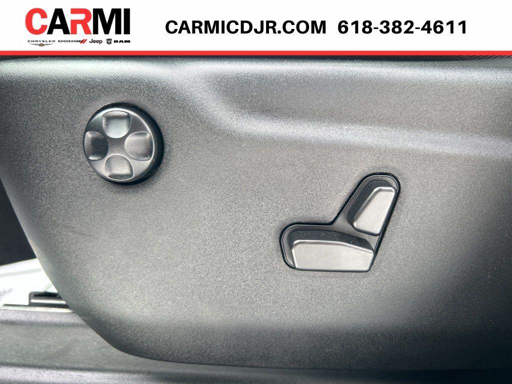 used 2025 Dodge Durango car, priced at $37,995