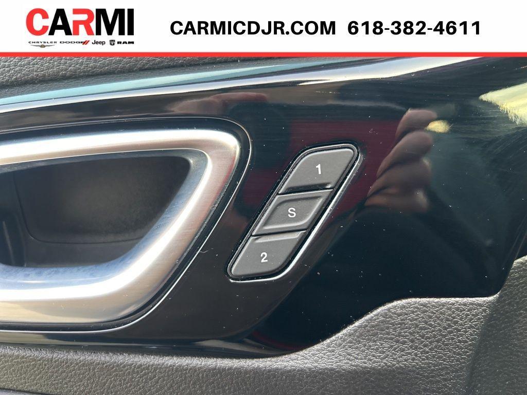 used 2025 Jeep Compass car, priced at $27,995