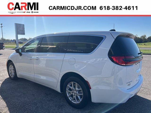 new 2026 Chrysler Pacifica car, priced at $42,920