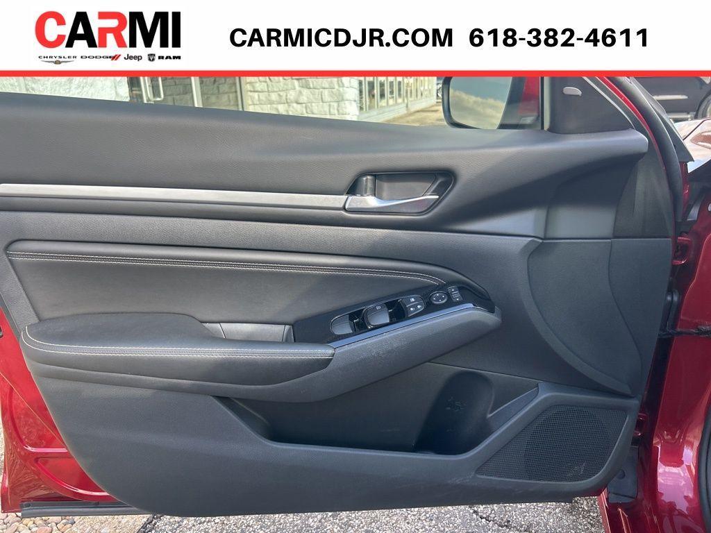 used 2023 Nissan Altima car, priced at $20,495