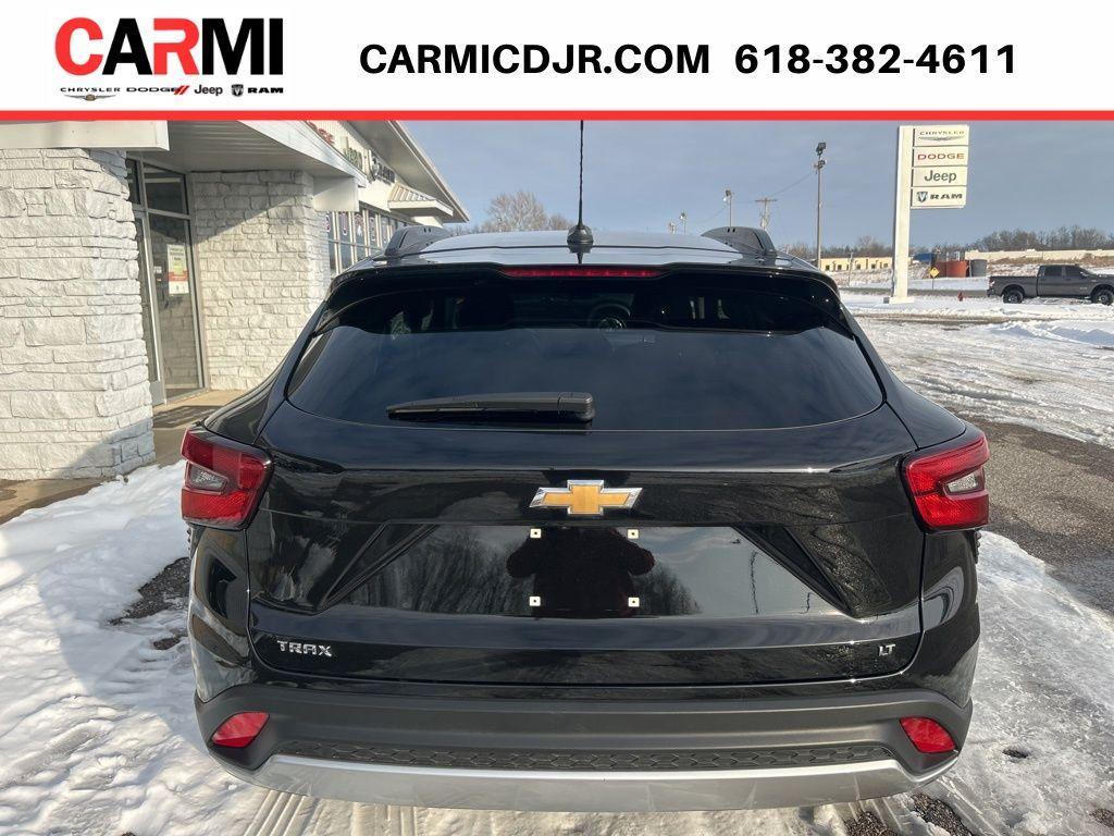 used 2025 Chevrolet Trax car, priced at $22,495