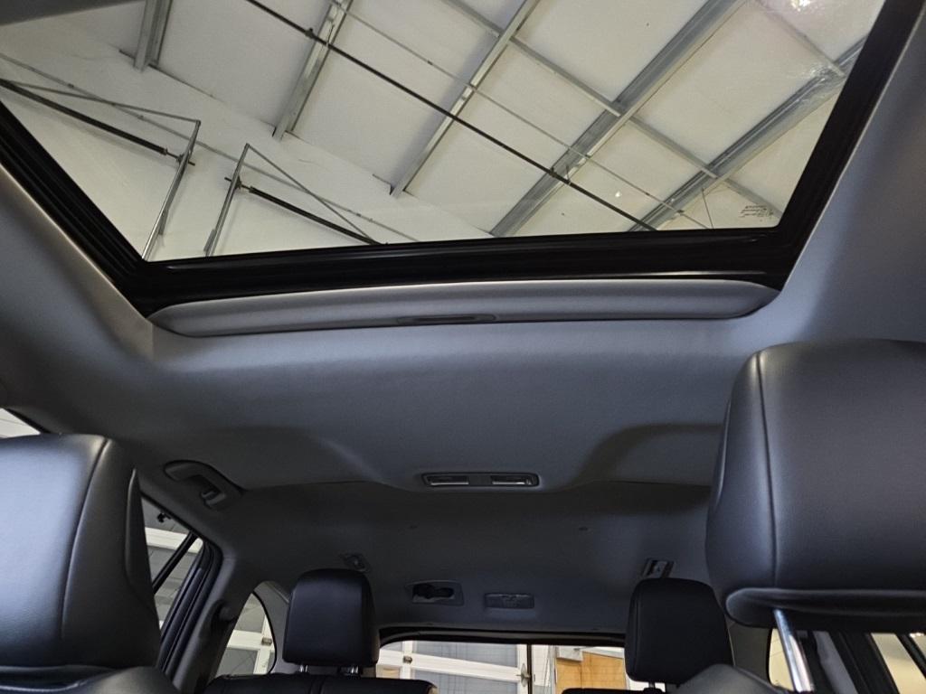 used 2022 Toyota Highlander Hybrid car, priced at $30,834