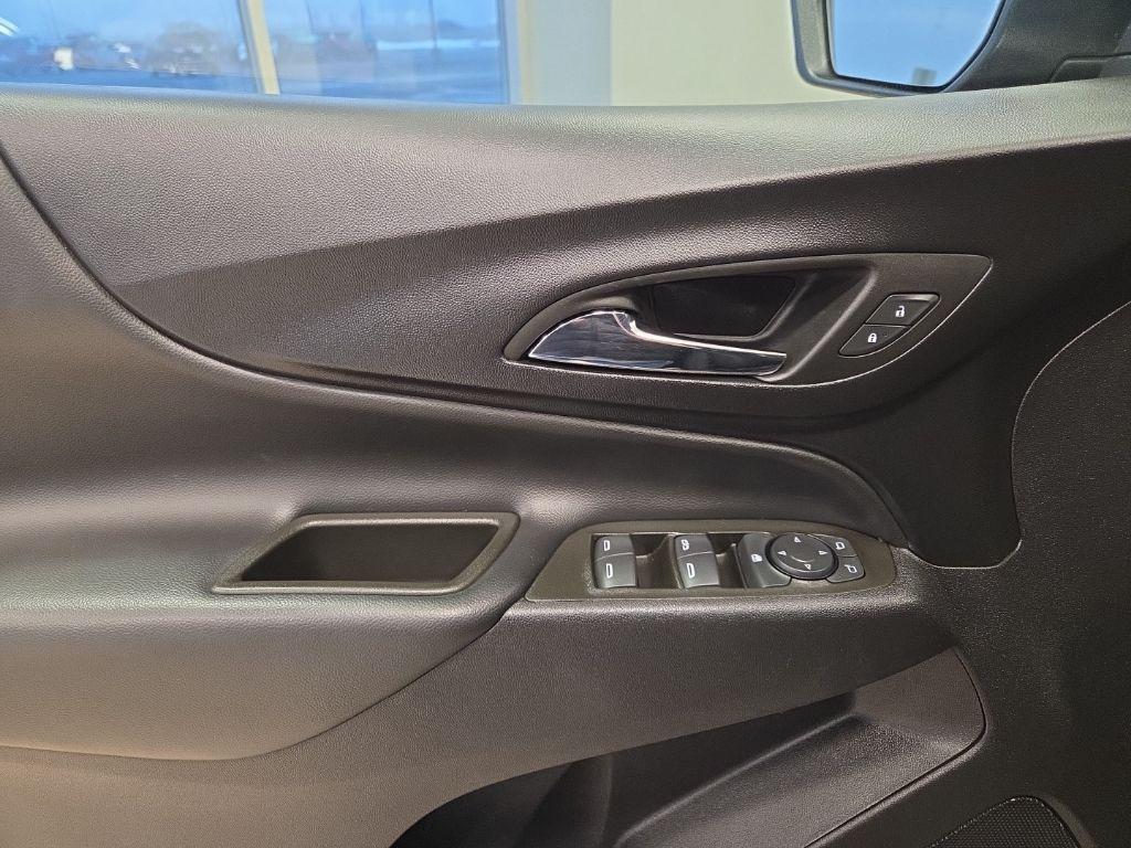 used 2024 Chevrolet Equinox car, priced at $22,489