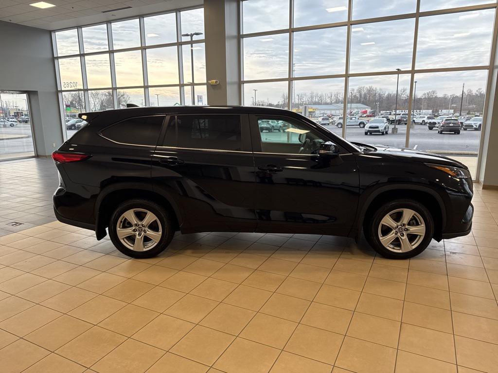 used 2023 Toyota Highlander car, priced at $30,685