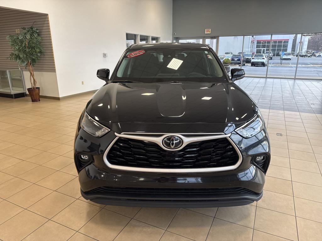 used 2023 Toyota Highlander car, priced at $30,685