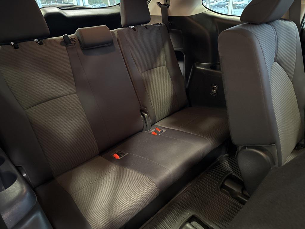 used 2023 Toyota Highlander car, priced at $30,685