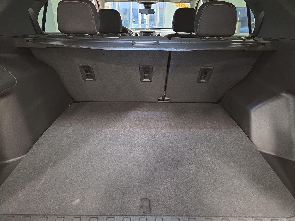 used 2023 Chevrolet Equinox car, priced at $21,900