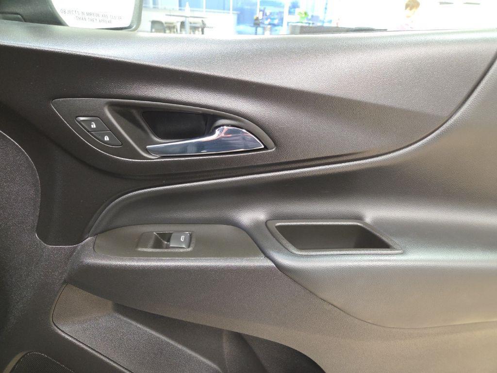 used 2023 Chevrolet Equinox car, priced at $21,900