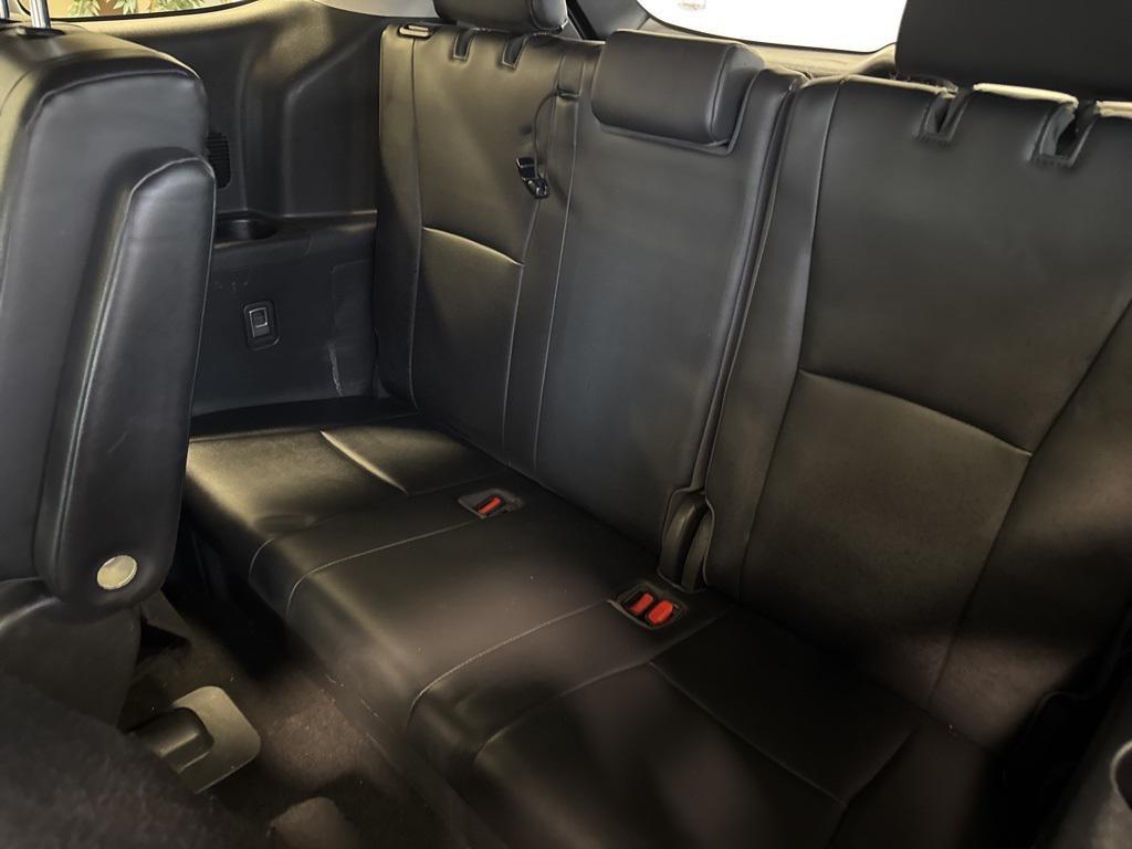 used 2020 Toyota Highlander car, priced at $23,429