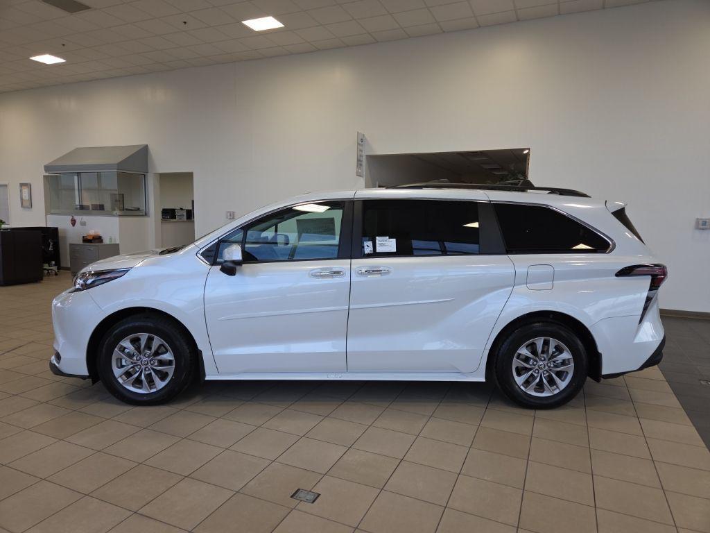 new 2026 Toyota Sienna car, priced at $51,099