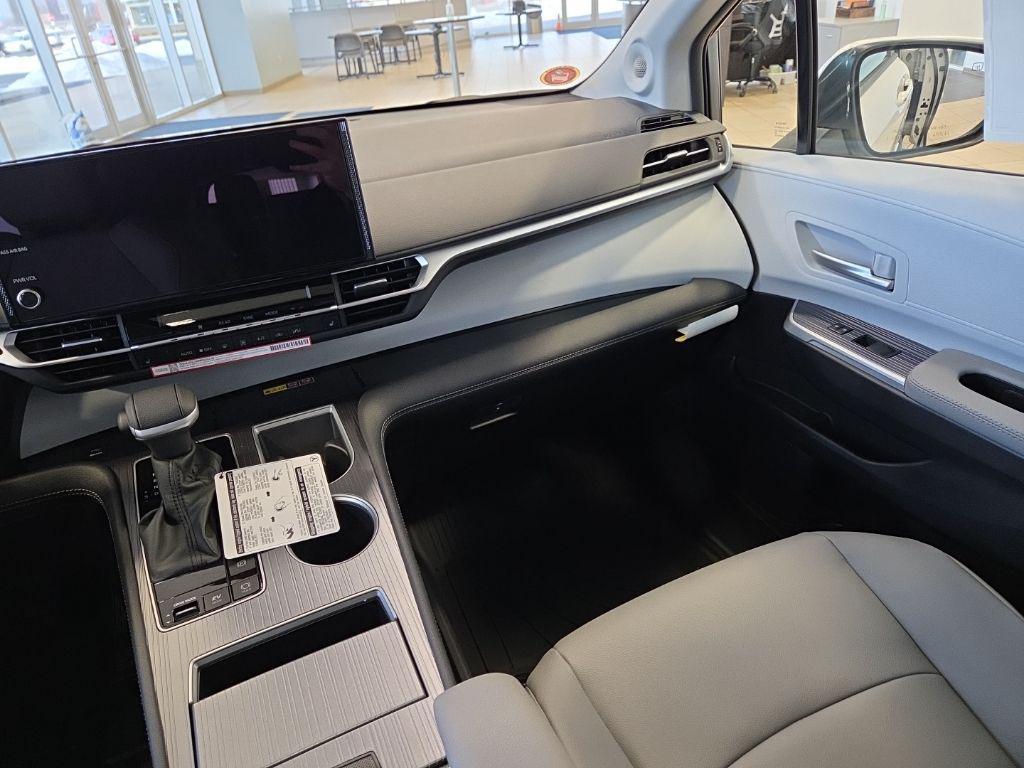 new 2026 Toyota Sienna car, priced at $51,099