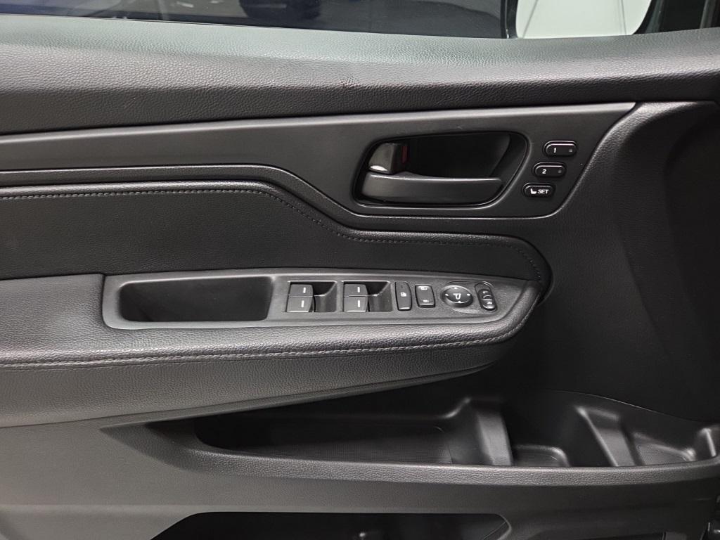 used 2024 Honda Odyssey car, priced at $37,990