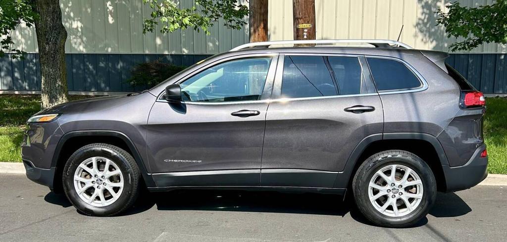 used 2018 Jeep Cherokee car, priced at $8,995