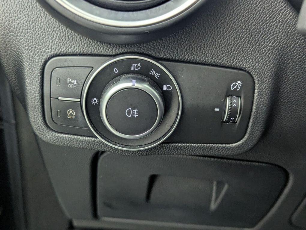 used 2018 Alfa Romeo Stelvio car, priced at $14,867