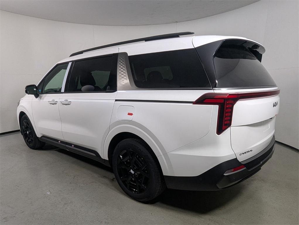 new 2026 Kia Carnival Hybrid car, priced at $55,365