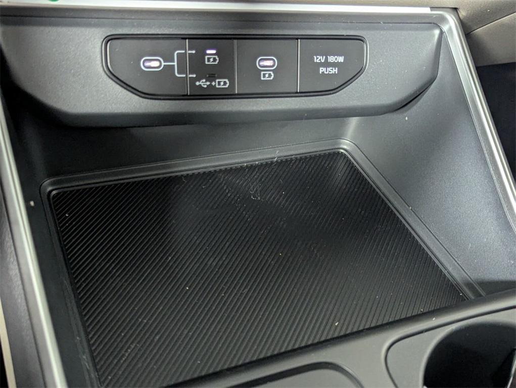 new 2026 Kia Carnival car, priced at $39,112