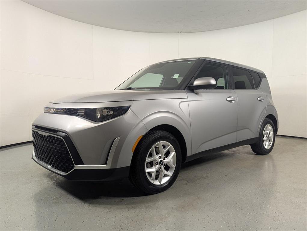used 2024 Kia Soul car, priced at $15,491